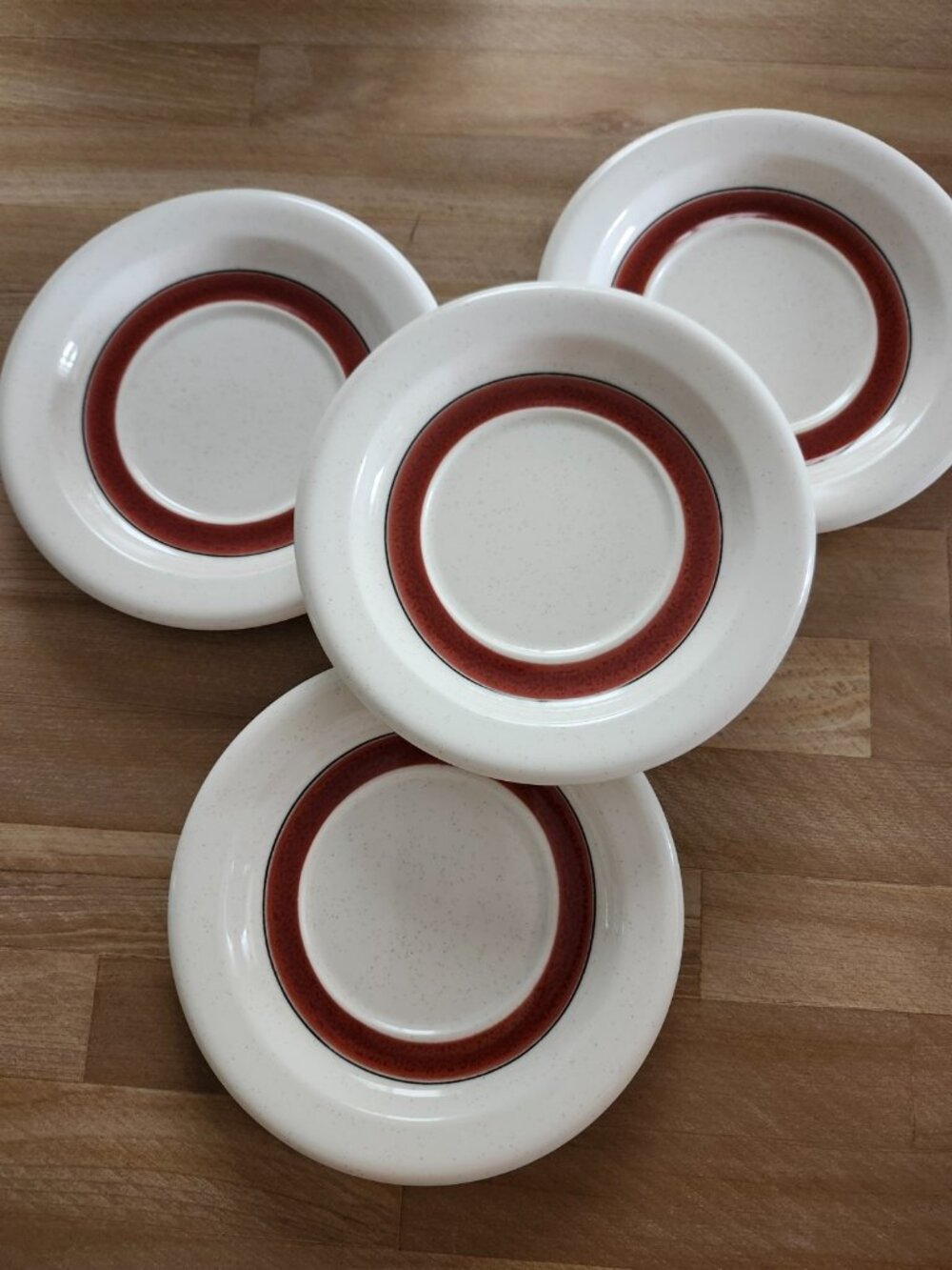 Mikasa 6" Bread / Side Plates Inner Sanctum Color Complements Set of 4 C-2503